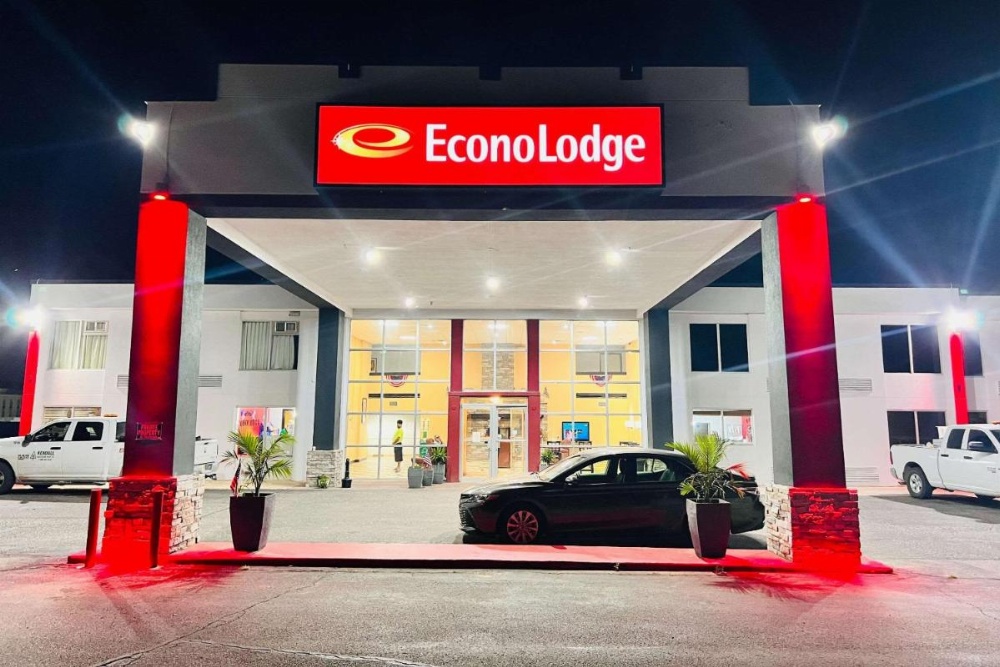 Econo Lodge Image 14