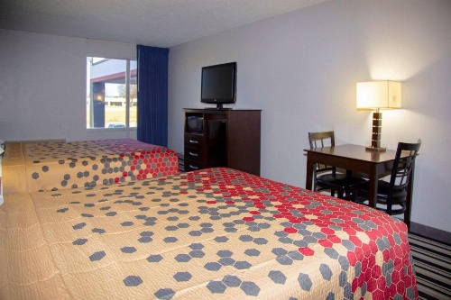 Econo Lodge image 7